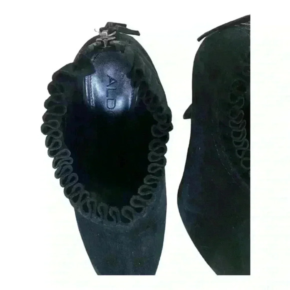 ALDO Woman’s Black Suede Lacovone Ruffle Boots/Booties - Picture 3 of 6